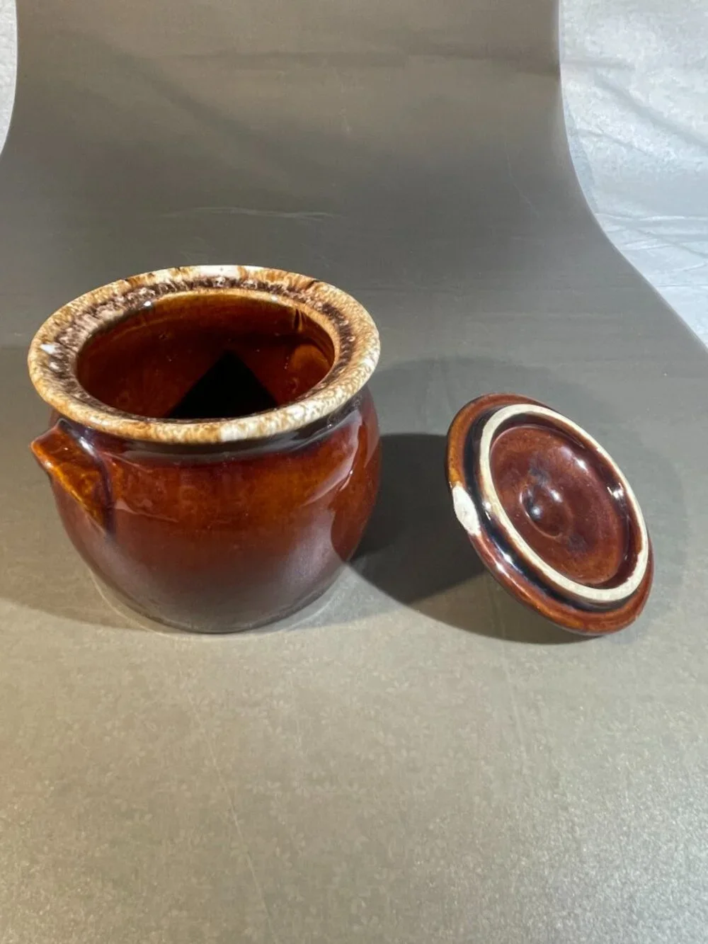 Hull Oven Proof Brown Drip Glaze Individual Bean Pot & Lid Vintage 4